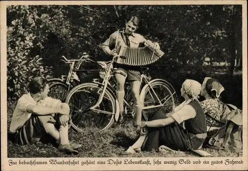 Ak Zur bedachtsamen Wanderfahrt gehört eine Dosis Lebenskunst, Brennabor Fahrrad, Reklame