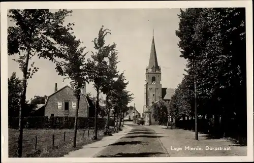 Ak Lage Mierde Nordbrabant, Dorpstraat, Kerk