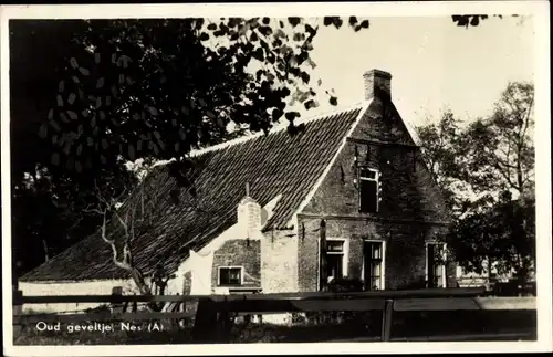 Ak Nes Ameland Friesland Niederlande, Oud geveltjel