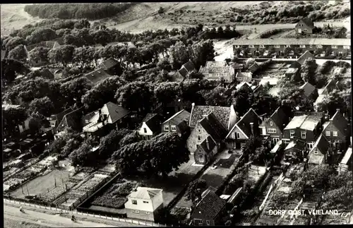 Ak Vlieland Friesland Niederlande, Dorp Oost, Fliegeraufnahme