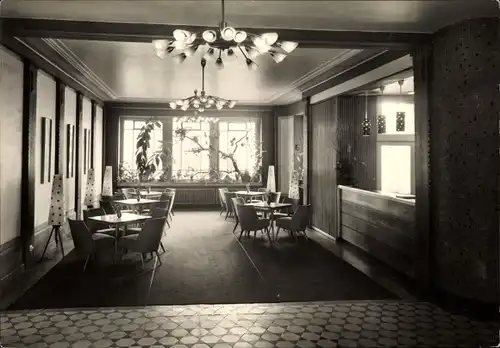 Ak Plauen im Vogtland, Empfangshalle in Deils Hotel KG, Bahnhofstraße 17