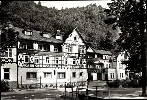 Ak Bad Blankenburg in Thüringen, FDGB Erholungsheim Albert Hähnel im Schwarzatal, Fachwerkhaus