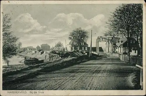 Ak Neder Hardinxveld Südholland, Bij de Sluis