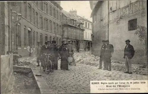 Ak Elbeuf Seine Maritime, Ravages causes par l'orage 1908, Rue de l'Hospice