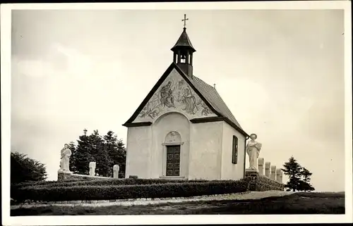 Foto Ak Oberreifenberg Schmitten im Taunus Hessen, St. Gertrudis Kapelle