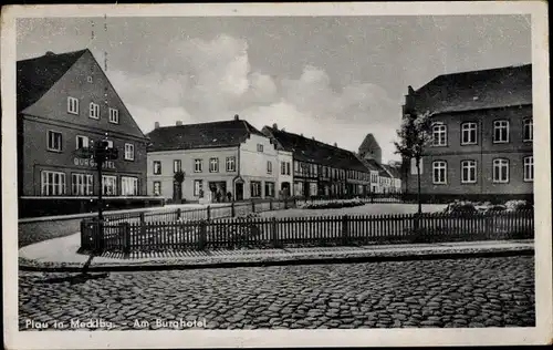 Ak Plau am See Mecklenburg, Partie am Burghotel