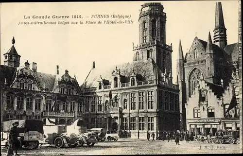 Ak Furnes Veurne Westflandern, Autos mitrailleuses belges sur la Place de l'Hotel de Ville