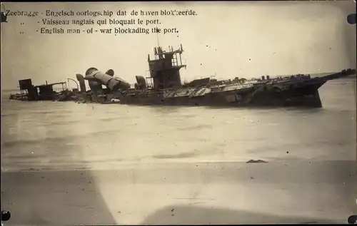 Ak Zeebrugge Westflandern, Engelsch oorlogschip dat de haven blokkeerde, Schiffswrack