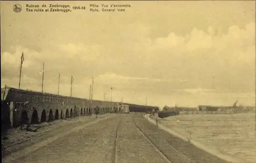 Ak Zeebrugge Westflandern, Ruines, 1914-1918, Mole, Vue d'ensemble