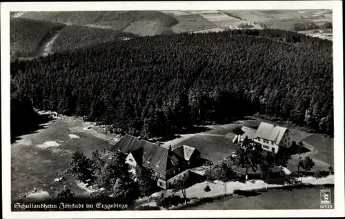 Ak Jöhstadt im Erzgebirge Sachsen, Fliegeraufnahme vom Schullandheim