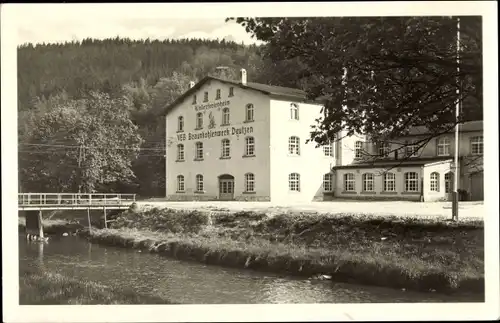 Ak Thermalbad Wiesenbad im Erzgebirge, Kinderferienheim des VEB Braunkohlenwerk Deutzen, Brücke