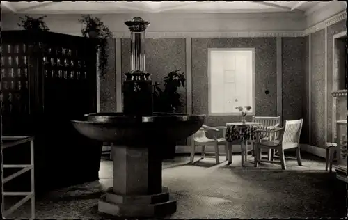 Ak Bad Brambach im Vogtland, FDGB-Volksheilbad, Radiumquelle