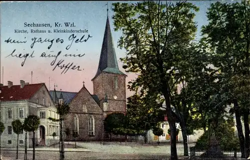 Ak Seehausen Wanzleben Börde in Sachsen Anhalt, Kirche, Rathaus, Kleinkinderschule