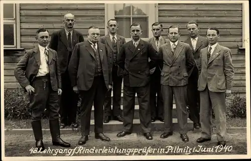 Foto Ak Dresden Pillnitz, 48. Lehrgang für Rinderleistungsprüfer 1940