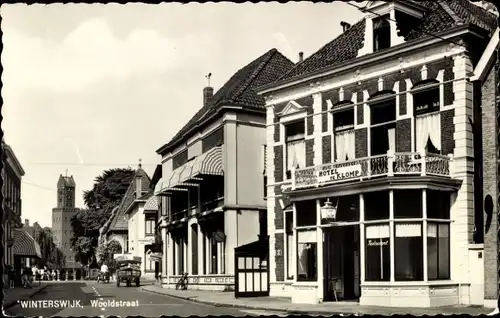 Ak Winterswijk Gelderland Niederlande, Wooldstraat, Hotel de Klomp