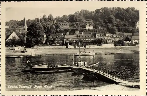 Ak Stadt Wehlen sächs. Schweiz, Ortsansicht mit Elbe, Fähre