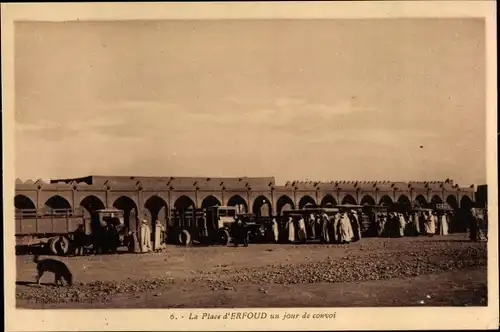 Ak Erfoud Marokko, La Place, Un Jour de convoi, Karawane, LKW