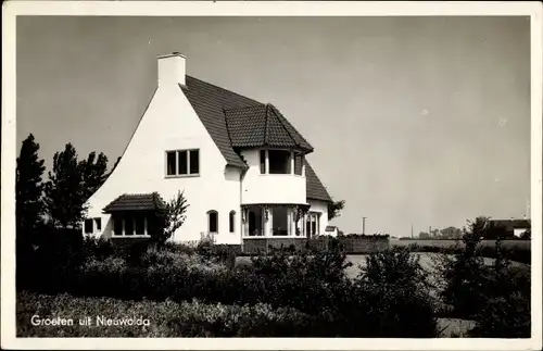 Ak Nieuwolda Groningen, Ortsansicht mit Wohnhaus