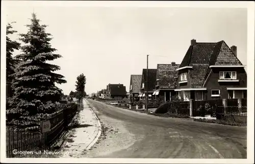 Ak Nieuwolda Groningen Niederlande, Straßenpartie
