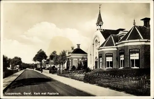 Ak Loppersum Groningen, Ger. Kerk met Pastorie