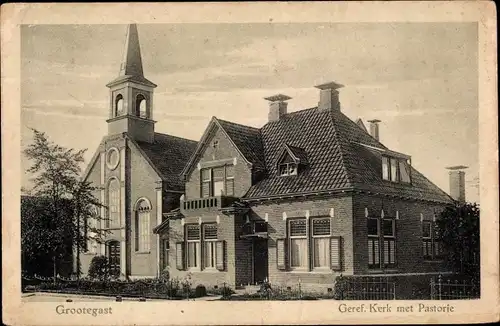 Ak Grootegast Groningen, Geref. Kerk met Pastorie, Kirche