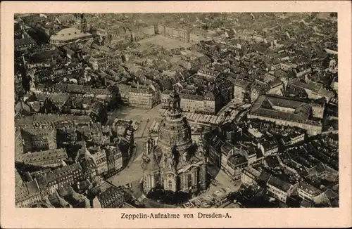Ak Dresden Altstadt, Frauenkirche, Zeppelinaufnahme