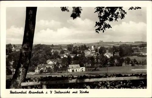 Ak Bad Brambach im Vogtland, Teilansicht mit Kirche