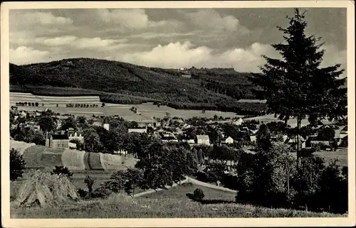 Ak Erlbach im Vogtland Sachsen, Blick auf Ortschaft und Umgebung