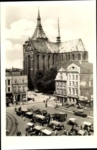 Ak Hansestadt Rostock, Markt mit Marienkirche