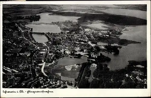 Ak Schwerin in Mecklenburg, Fliegeraufnahme