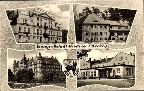 Ak Güstrow in Mecklenburg, Rathaus, Sportschule Werner Seelenbinder, Schloss, Bahnhof