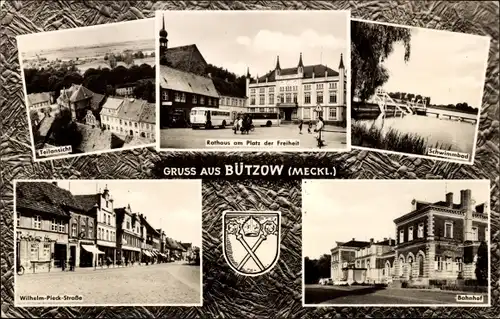 Ak Bützow in Mecklenburg, Wappen, Rathaus, Platz der Freiheit, Wilhelm Pieck Straße, Bahnhof