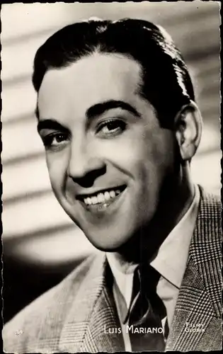 Ak Schauspieler Luis Mariano, Portrait