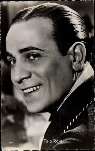 Ak Schauspieler und Sänger Tino Rossi, Portrait