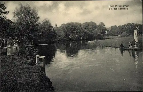 Ak Bad Bramstedt in Holstein, Partie bei der Schleuse