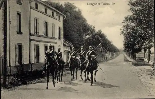 Ak Das Deutsche Heer, Dragoner Patrouille, Deutsche Soldaten in Uniformen