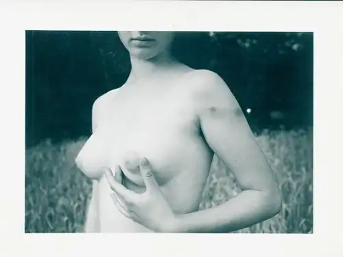 Foto Erotik, Frau mit nacktem Oberkörper, Busen