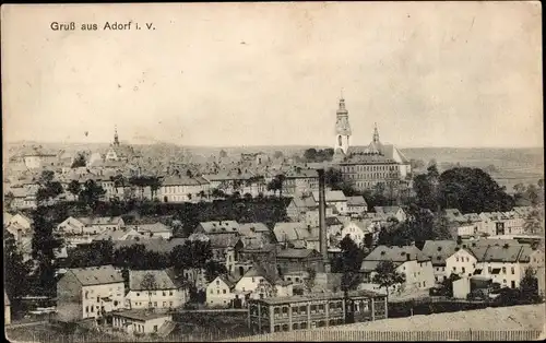 Ak Adorf im Vogtland, Blick über die Stadt, Fabrik, Kirchturm