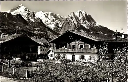 Ak Garmisch Partenkirchen in Oberbayern, Bauernhäuser, Berge