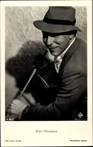 Ak Schauspieler Carl Raddatz, Portrait, Hut