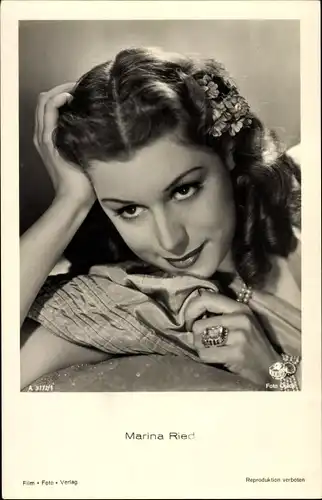 Ak Schauspielerin Marina Ried, Portrait, Terra Film, A 3772/1