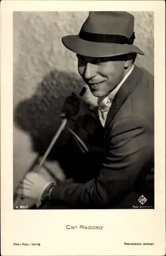 Ak Schauspieler Carl Raddatz, Portrait, Hut
