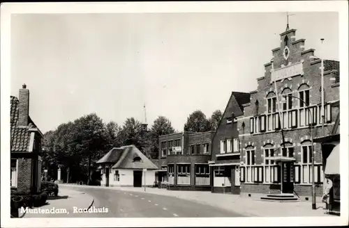 Ak Muntendam Groningen, Raadhuis