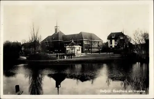 Ak Delfzijl Groningen, Raadhuis en Voliere