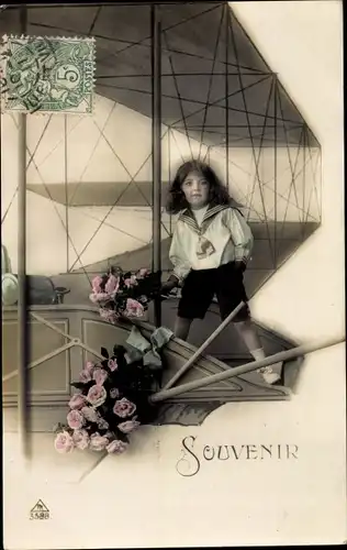 Ak Souvenir, Zivilflugzeug, Kind, Rosen, Kitsch