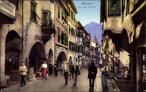 Ak Meran Merano Südtirol, Via dei Portici, Passanten