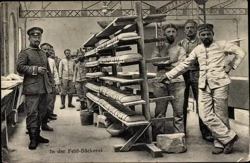 Ak Deutsche Soldaten in Uniformen, Feldbäckerei, Wirklichkeitsbilder, I WK