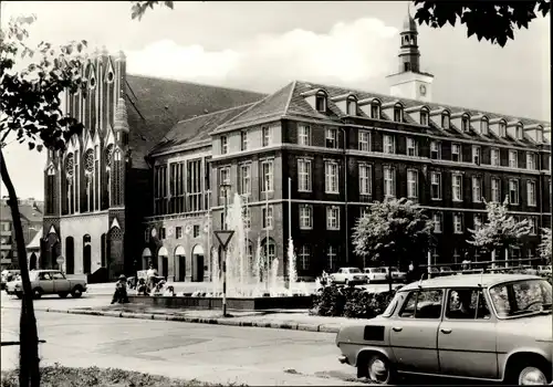 Ak Frankfurt an der Oder, Rathaus mit Brunnen