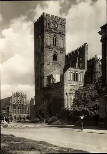 Ak Frankfurt an der Oder, Marienkirche mit Rathaus