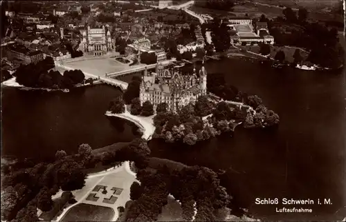 Ak Schwerin Mecklenburg, Schloss, Fliegeraufnahme